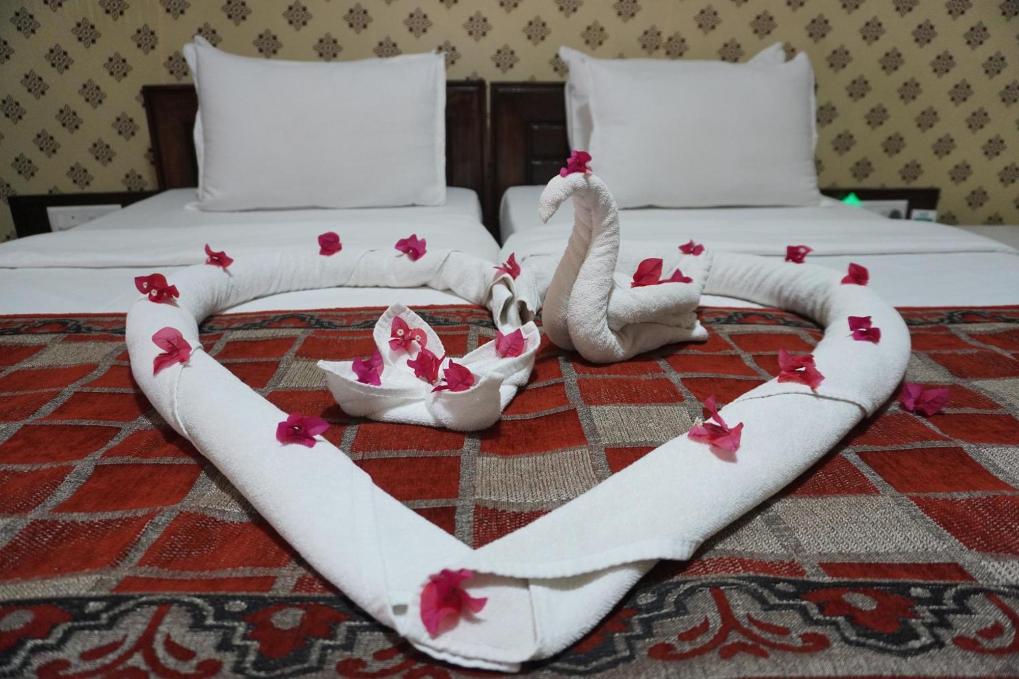Praveg Tent City Narmada, Statue Of Unity Kevadia Ngoại thất bức ảnh